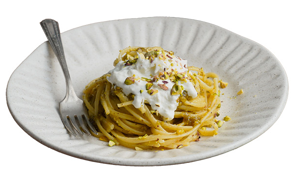 Linguine al pesto di pistacchi e burrata 1